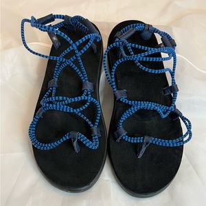 Teva Voya Infinity black/blue size 9